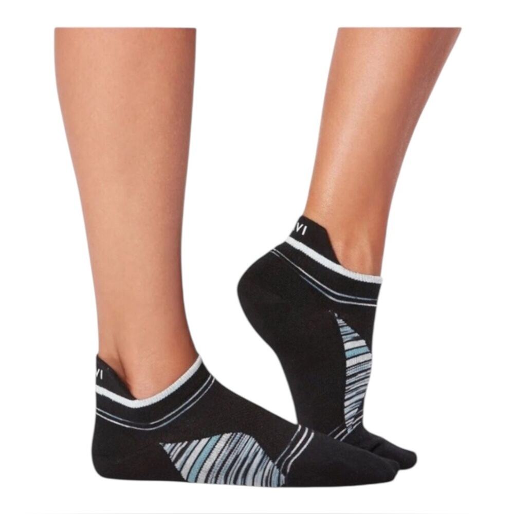 Tavi Noir NWT Supportive Ultralight Low-Rise Parker Quick Dry Socks Breezy Small